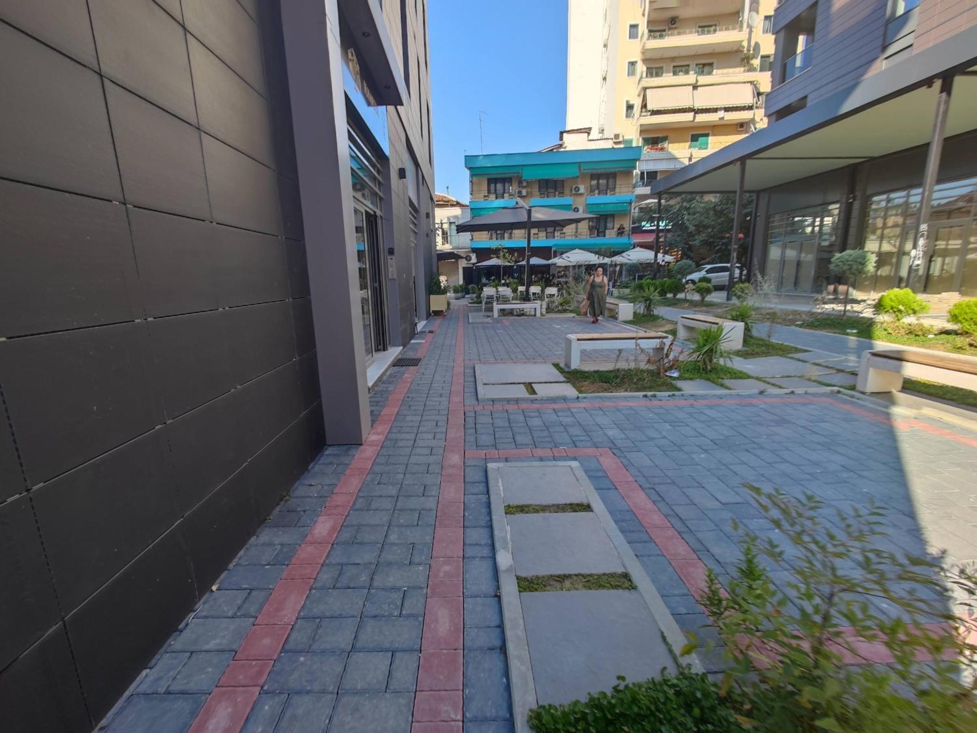 Deha Rooms & Apartments Tirana Eksteriør billede