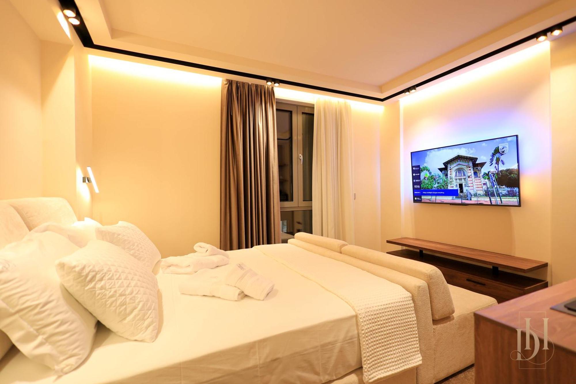 Deha Rooms & Apartments Tirana Eksteriør billede